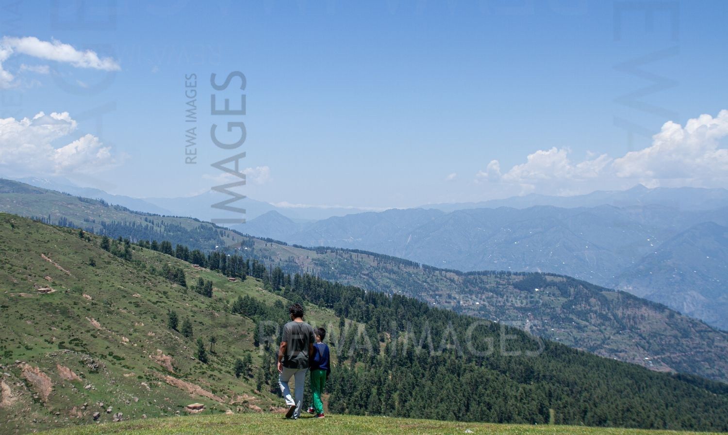 Himalayan mountain range in Kashmir