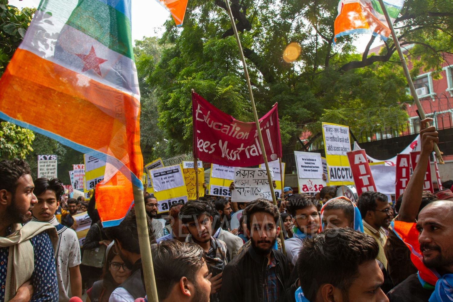 Students from Jawaharlal Nehru University & other Colleges protest in New Delhi, India, 23 November 2019 against fee hike and New Education Policy