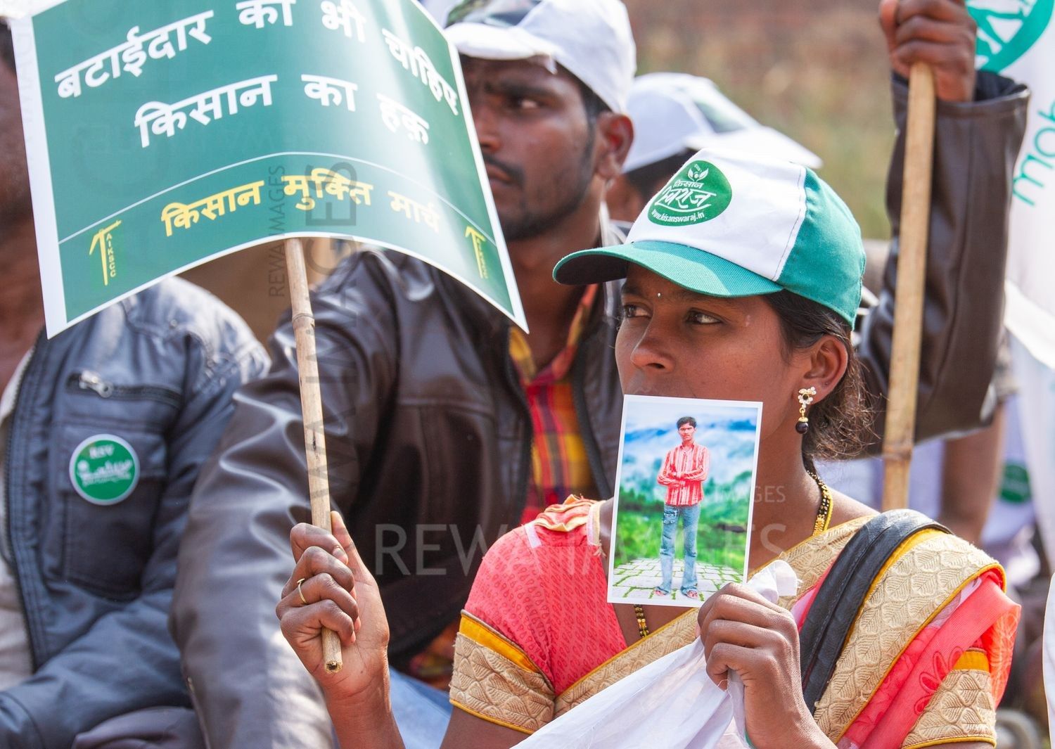 Families of farm suicide victims at the Kisan Mukti March 2018 New Delhi