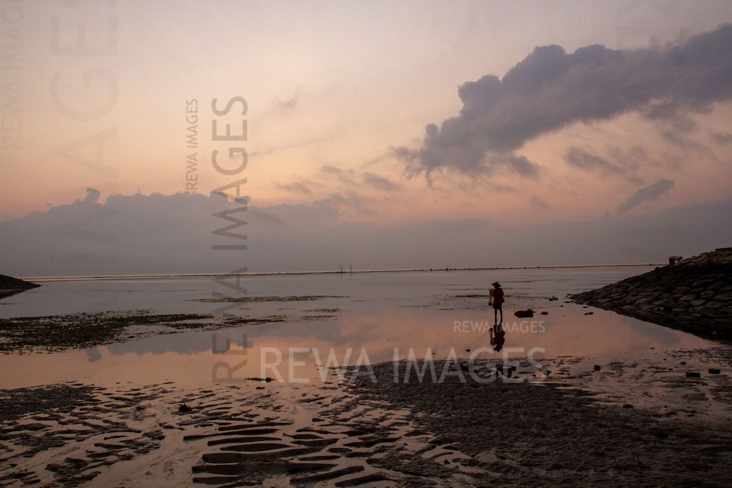 Fisherman and the sea