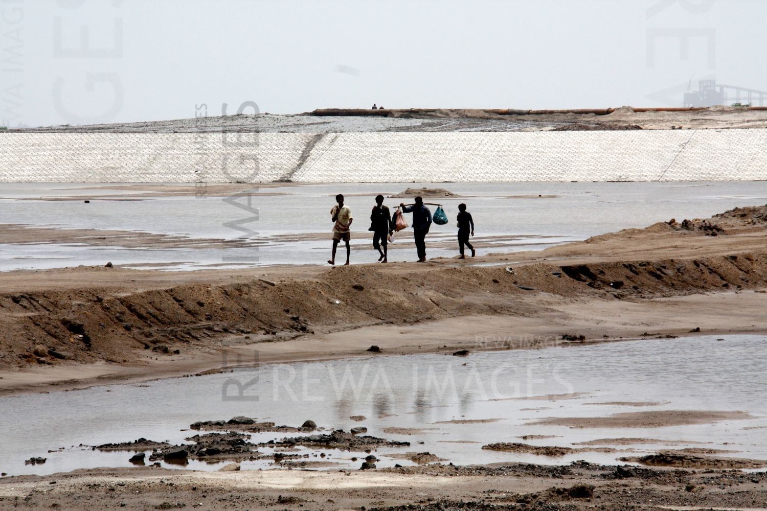Fishermen and Tata Mundra