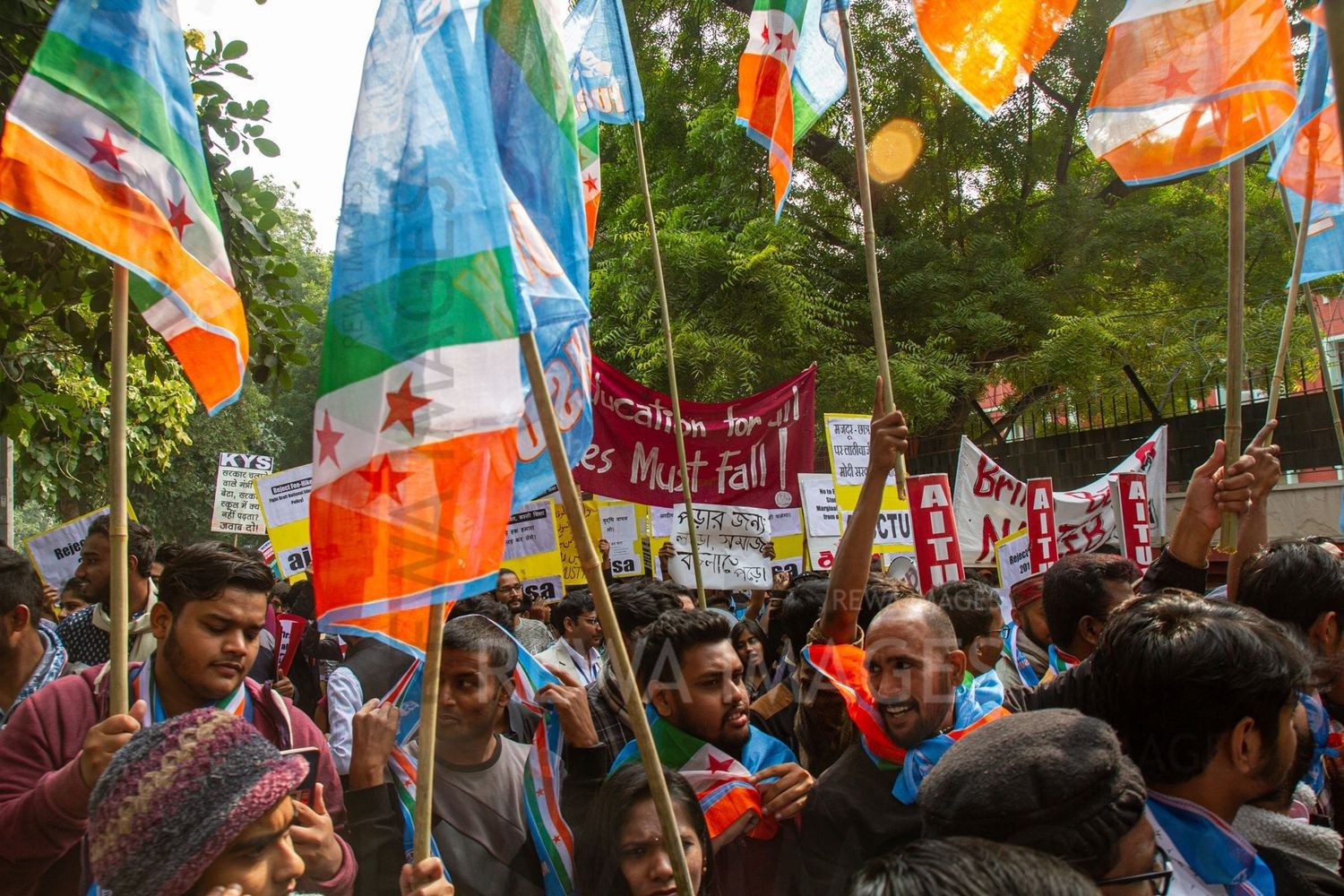 Students from Jawaharlal Nehru University & other Colleges protest in New Delhi, India, 23 November 2019 against fee hike and New Education Policy